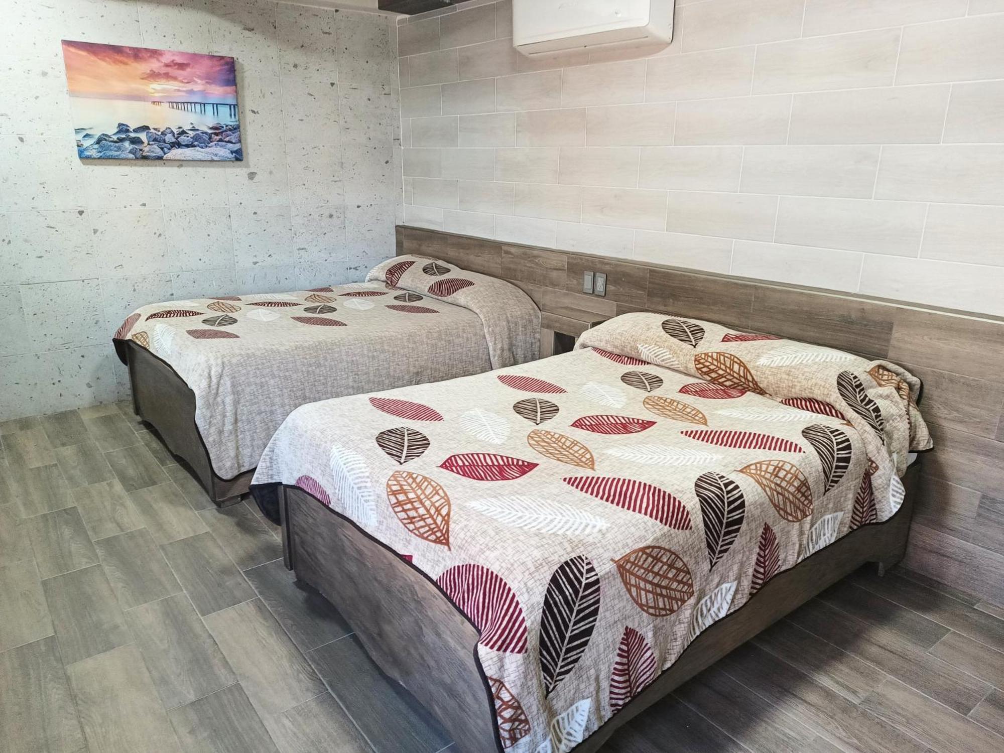 Hotel Baeza Delicias Buitenkant foto